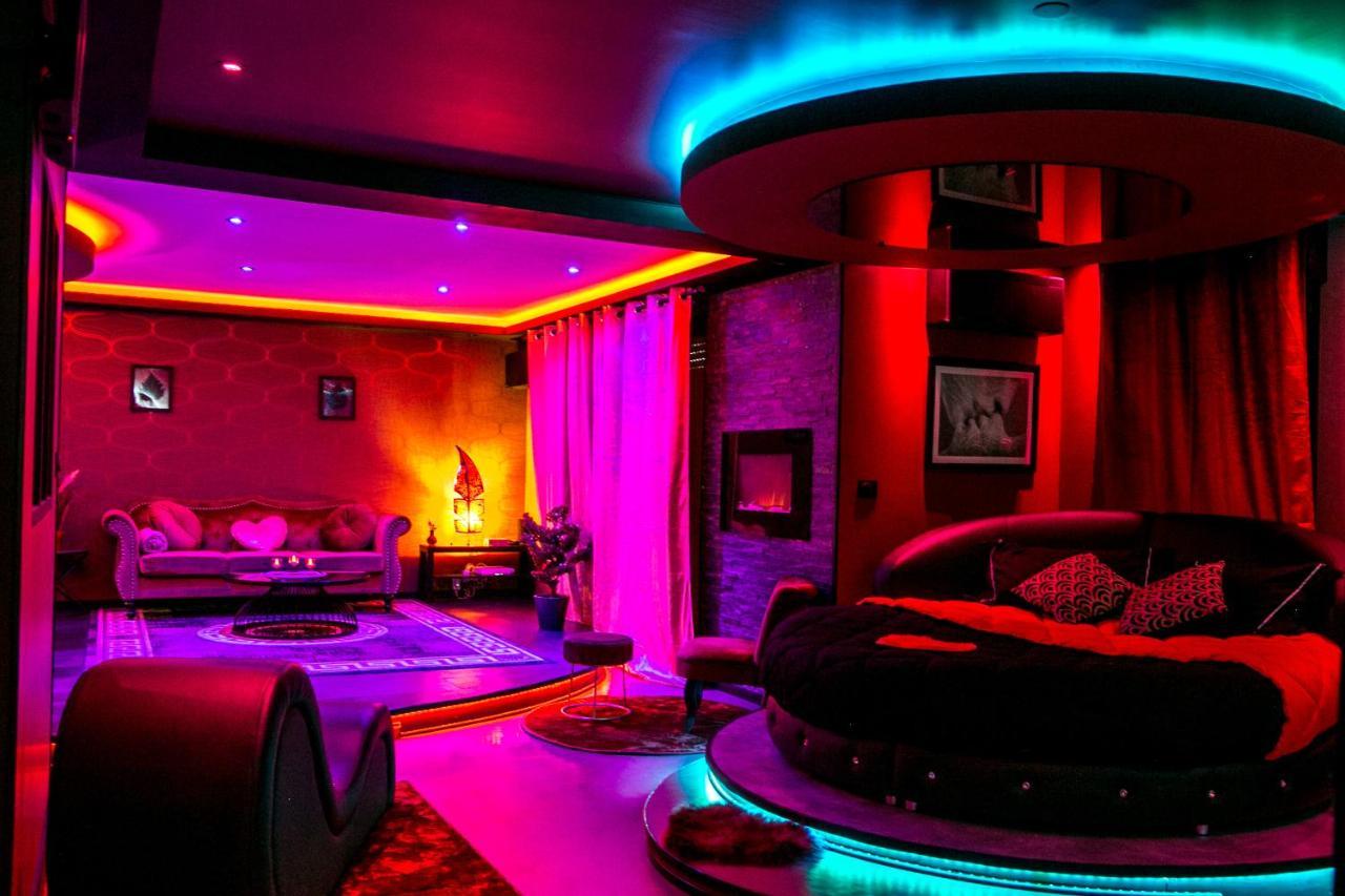 L'Insolite Spa Privatif "Suite Luxueuse-Jacuzzi" Toulouse Exterior photo