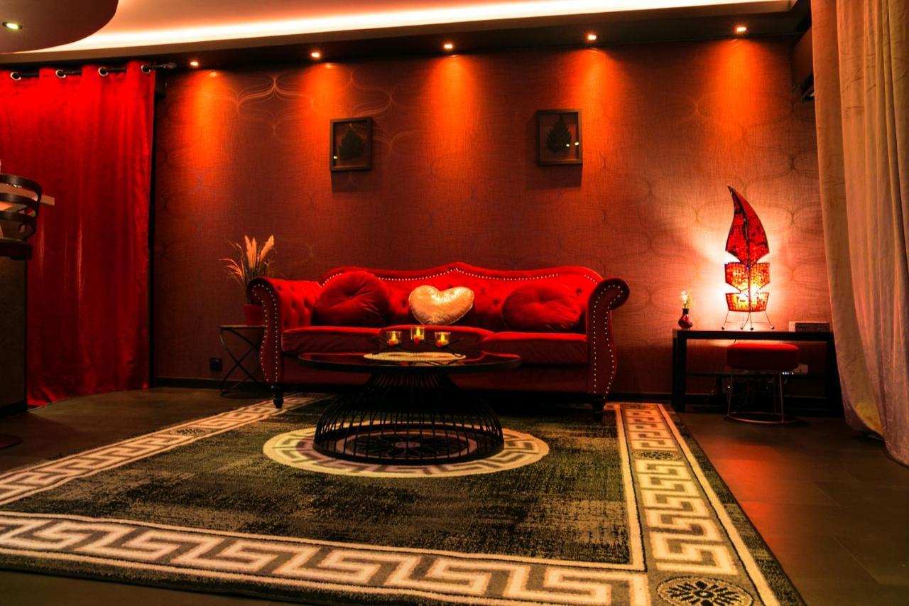 L'Insolite Spa Privatif "Suite Luxueuse-Jacuzzi" Toulouse Exterior photo
